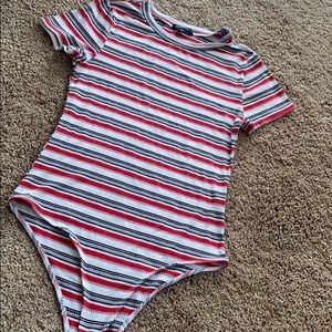 Short sleeve bodysuit